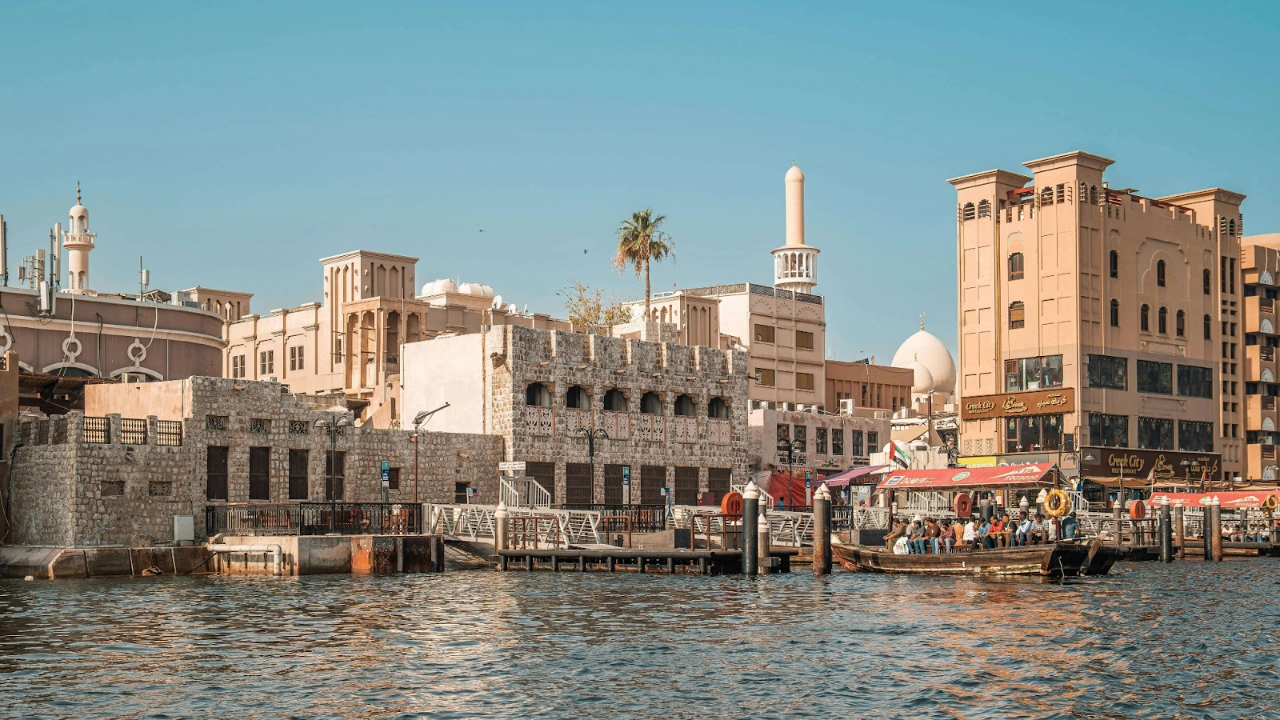 Best Communities Near Dubai Metro Blue Line